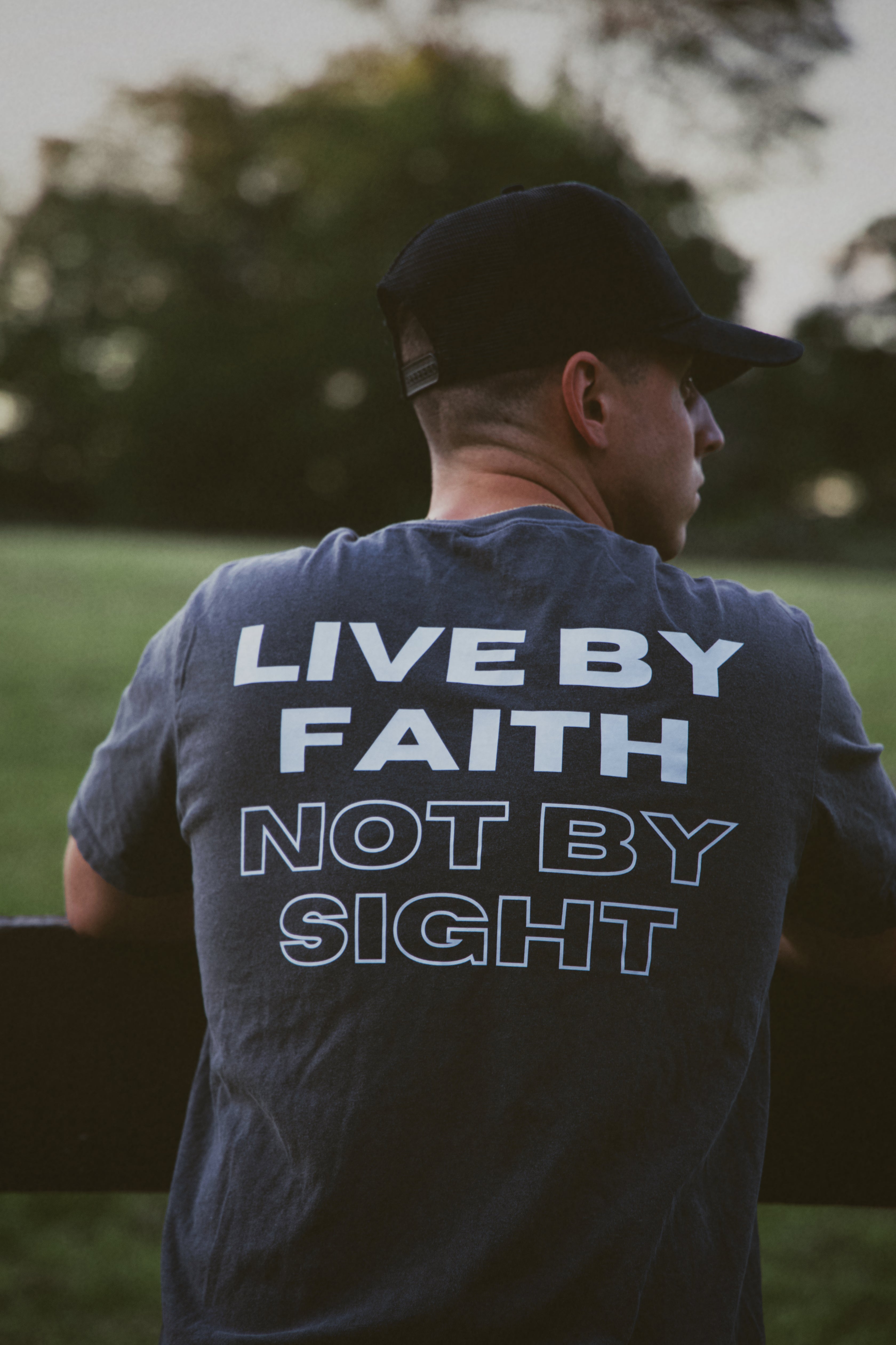 LIVE BY FAITH TEE gray back